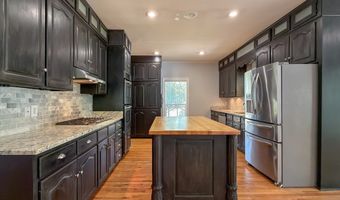 2113 Backlake Cir, Bainbridge, GA 39819
