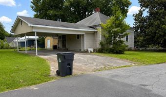 4512 Thomasville Dr, Acworth, GA 30101