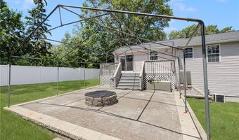 27 Tartaglia St, Johnston, RI 02919