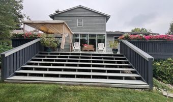 6316 Duxbury Dr SE, Ada, MI 49301