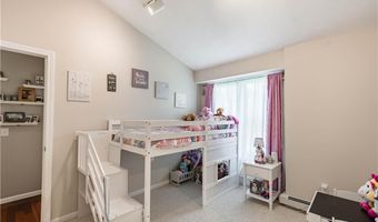 77 Lippitt Ave, Cumberland, RI 02864