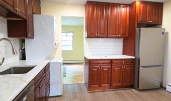 43 Fairview Dr 2, Danbury, CT 06810