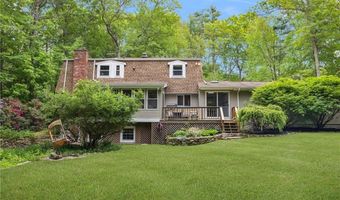 12 Robin Vale Dr, Glocester, RI 02857