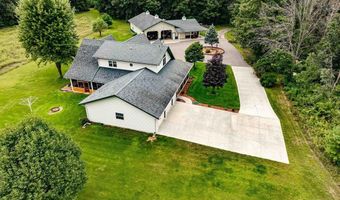 1647 Cottonville Ave, Arkdale, WI 54613