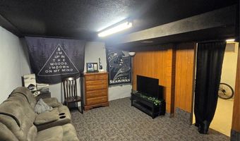 2920 E 36th St, Des Moines, IA 50317