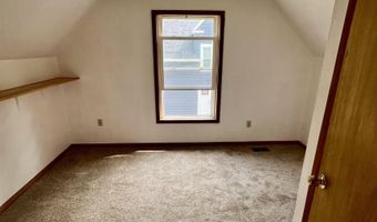 823 Pine Ave, Alma, MI 48801