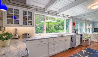 73 Head Of The Tide Rd, Belfast, ME 04915