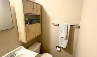 916 Valverde St, Carlsbad, NM 88220