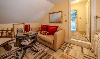 18 Waldo Ave, Belfast, ME 04915
