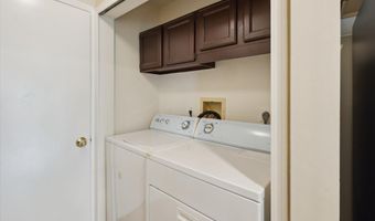 4274 Hillside Dr, Ann Arbor, MI 48105
