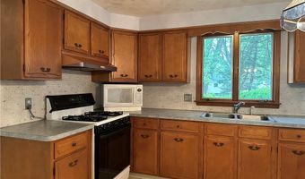 150 Jeffrey Dr, Amherst, NY 14228