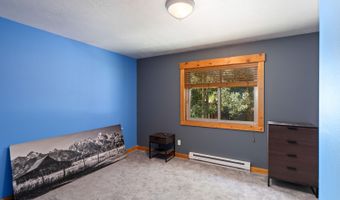 404 SNAKE RIVER Dr, Alpine, WY 83128