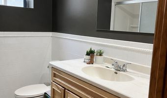 2208 Darling Ave E, Alexandria, MN 56308