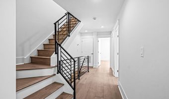 308 FOUNTAIN St, Philadelphia, PA 19128
