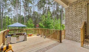 18508 Parkway Pines Dr, Bauxite, AR 72011