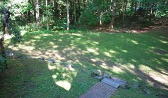 43 Camelot Dr, Bedford, NH 03110