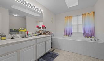 120 WYNNEFIELD Rd, Bear, DE 19701