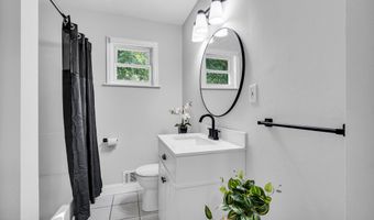 97 Pheasant Dr, Bayville, NJ 08721