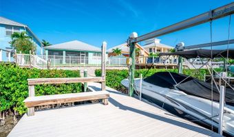 562 BIMINI BAY Blvd, Apollo Beach, FL 33572