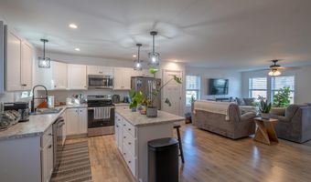 24 Wildwood Dr, Bangor, ME 04401