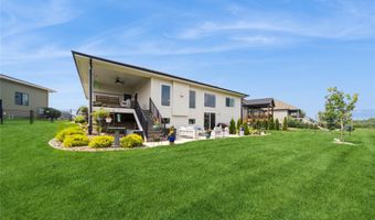 2333 Stonewood Ct SW, Altoona, IA 50009