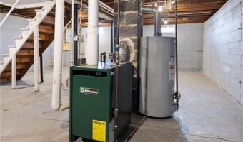 17 Loring St, Cranston, RI 02920