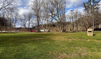 Echo Ln, Athens, OH 45710