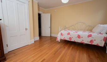 369 Ohio St, Bangor, ME 04401