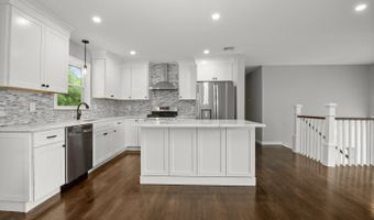 12 Cel Bret Dr, Danbury, CT 06810