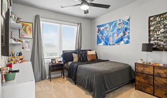 1704 NW Ridge Rd, Ankeny, IA 50023