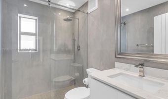 20441 NE 30th Ave 424-9, Aventura, FL 33180