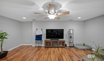 701 W 8th St, Bay Minette, AL 36507