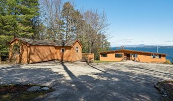240 Black Point Rd, Alton, NH 03810