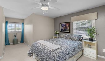 647 Waterford Ridge Dr, Ballwin, MO 63021