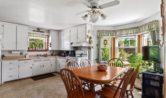142 County Rd S, Algoma, WI 54201