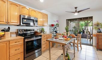 90 Auhana Rd 201, Kihei, HI 96753