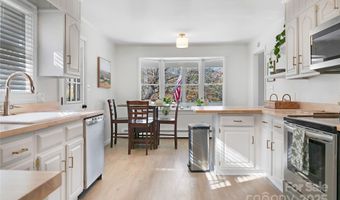 77 Dillingham Rd, Asheville, NC 28805