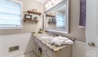 759 Riverhill Dr, Athens, GA 30606