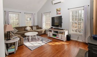 95 Obtuse Hill Rd, Brookfield, CT 06804