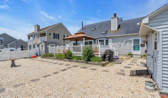 91 Wind Jammer Ct, Bayville, NJ 08721