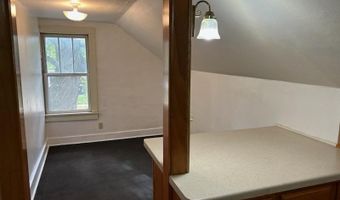415 West Ave, Mauston, WI 53948