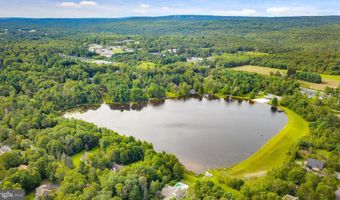 141 EMBILL Dr, Blakeslee, PA 18610