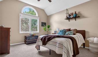 18224 153rd St, Basehor, KS 66007