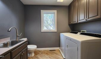 2630 Henry St, Bismarck, ND 58503