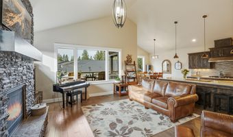 60414 Hedgewood Ln, Bend, OR 97702