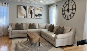 41 Follett St, East Providence, RI 02914