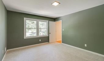 2214 Elkridge Dr, Camden, SC 29020