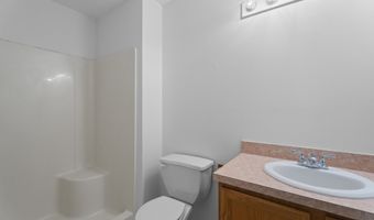 4 Davis Farm Rd, Clinton, CT 06413