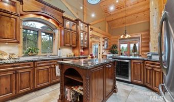 1533 Pine Lakes Ranch Dr, Cascade, ID 83611