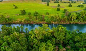 Deschutes Road, Anderson, CA 96007
